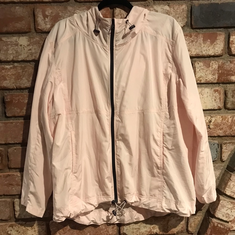 GAP Fit pale pink windbreaker. NWT